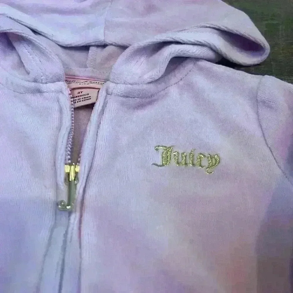 Juicy Couture Pink jacket size 3T Hoodie Sweatshirt Zip Up In Good Condition